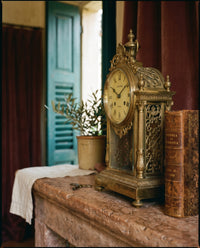 Mantelpiece Verona · Messinguhr mit Cremezifferblatt, Manteluhr in Messing für den Kamin