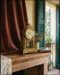 Mantelpiece Verona · Messinguhr mit Cremezifferblatt, Manteluhr in Messing für den Kamin